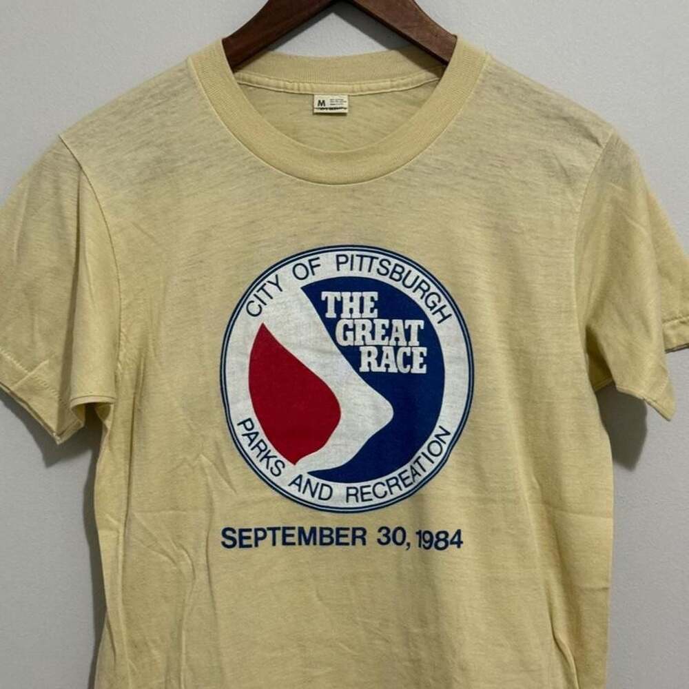 Vintage 1980s The Great Race Pittsburgh Pepsi Graphic T-Shirt - Picture 3 of 6